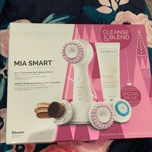 Mia Smart/ Clarisonic
